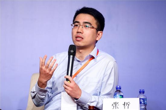张哲    首都医疗集团执行董事