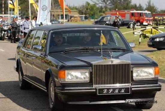 Rolls Royce Silver Spur Touring Limousine