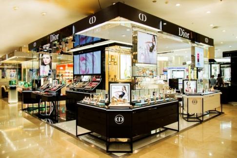 一抹色彩共贺Dior迪奥入驻石家庄北国十年庆典酒会