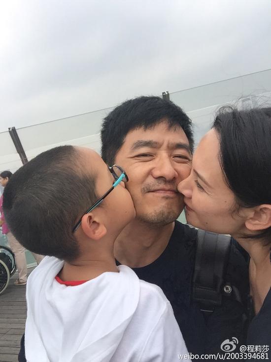 郭晓东获妻儿献吻