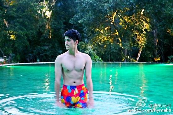 杀姐姐的胸一点也不小……