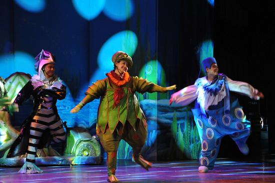 儿童戏剧节点亮童心 《红缨》划圆满句号|儿童戏剧节|红缨|儿童_新浪娱乐_新浪网