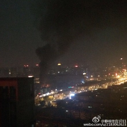 濟南北園大街附近一處倉庫失火(圖片來源于網絡)