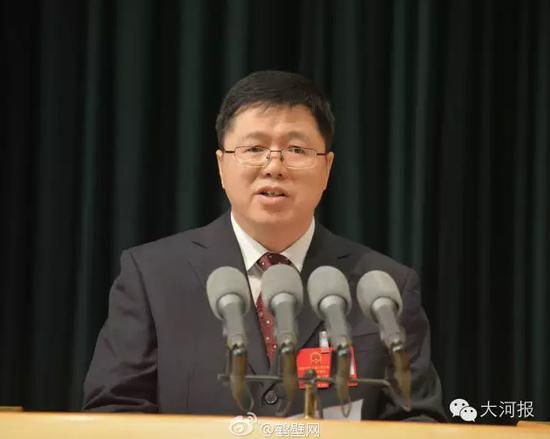 8月29日上午,鹤壁市十届人大三次会议圆满完成各项议程后胜利闭幕。唐远游当选鹤壁市人民政府市长。