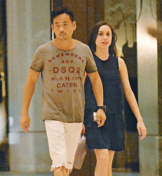 周焯华先陪mandylieu游首尔后陪老婆给女儿庆生