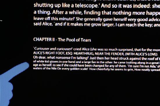 8K电视文字显示