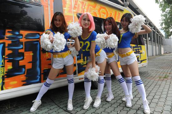 浪2015街头篮球争霸赛武汉开打 新主街球王诞生