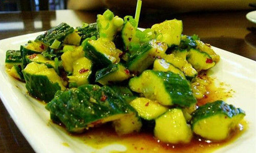 “拍黄瓜”是中国文化又一成功输出?|纽约|拍黄瓜|文化输出_新浪新闻