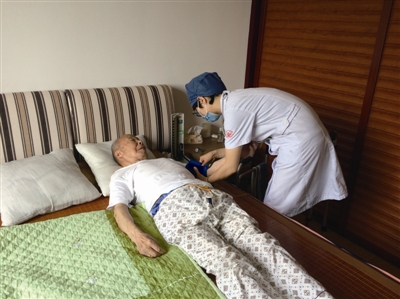 杭州江干1\/3市民签约家庭医生 一个电话享受上