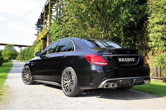 Mercedes-AMG C63 S by Brabus 02