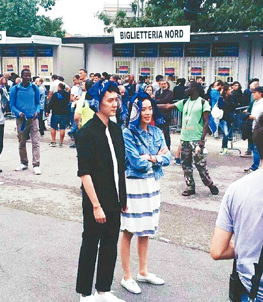 冯绍峰与舒淇于米兰拍新戏.