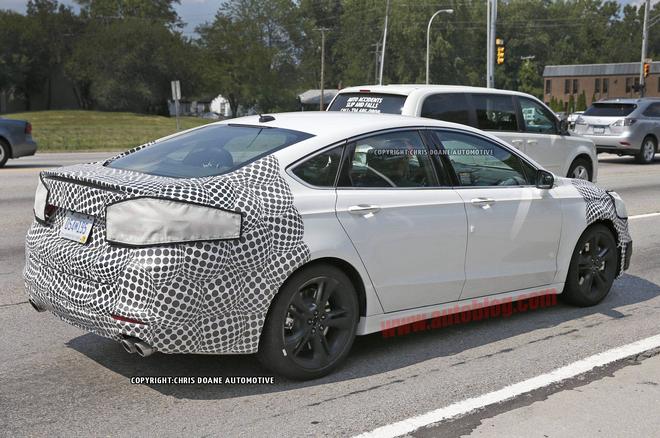 Ford Fusion ST Spy 04