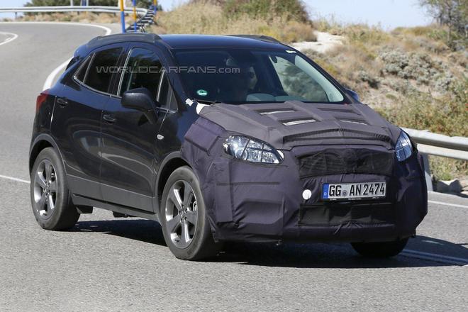 Opel Mokka Facelift Spy 01