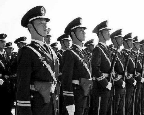 葛磊2009年閱兵式集訓(xùn)時的照片