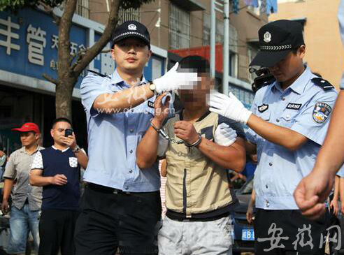 芜湖弋江嘉园抢劫杀人案告破 嫌犯指认案发现