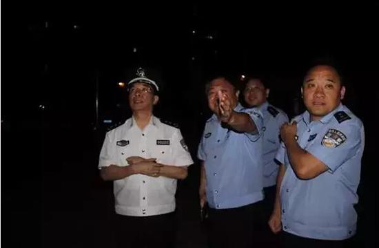 公安廳長悄悄去了這些地方……