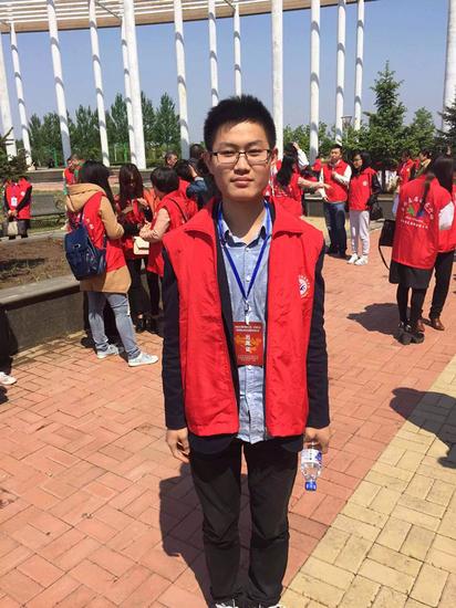 争做向上向善好青年--于洋