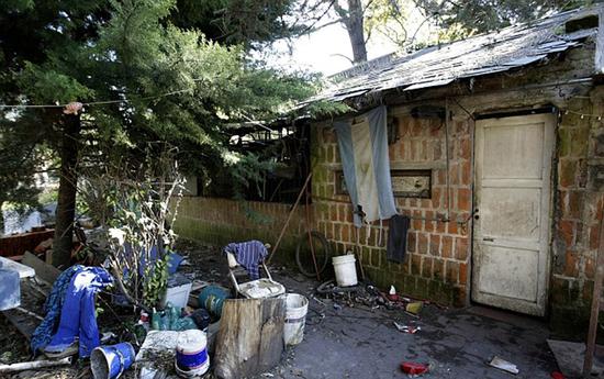 �����������޶������������б�����