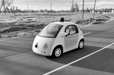 谷歌无人驾驶汽车将不配雨刮器