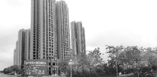 江门保利大都会一期中宇花园外景。