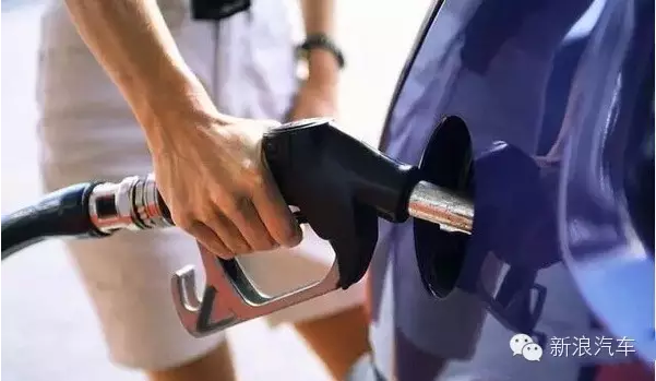 加油加满后开车会更耗油?你被忽悠了