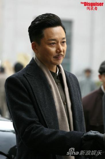刘奕君饰演王天风