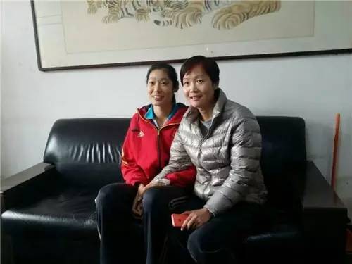 朱婷与启蒙教练刘宏