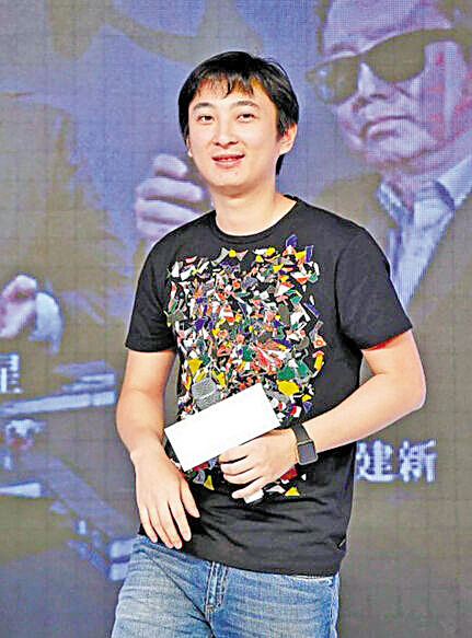 媒体:王思聪助推电竞行业主播年薪千万