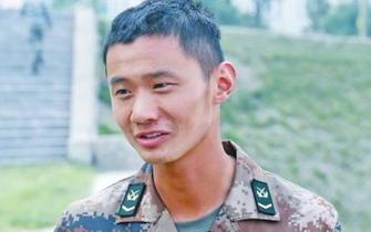 閱兵歸來的宋乃龍說，現在最想做的事就是看一眼剛出生的女兒。