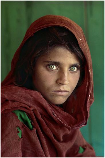《阿富汗少女》