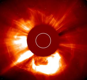 日冕物质抛射，由美国航空航天局的日冕仪拍摄