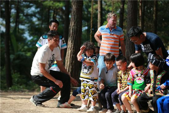 运动会刘烨人气旺