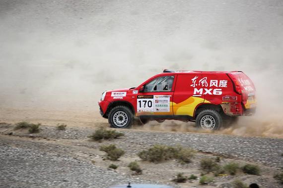 东风风度MX6车队遇莫非定律