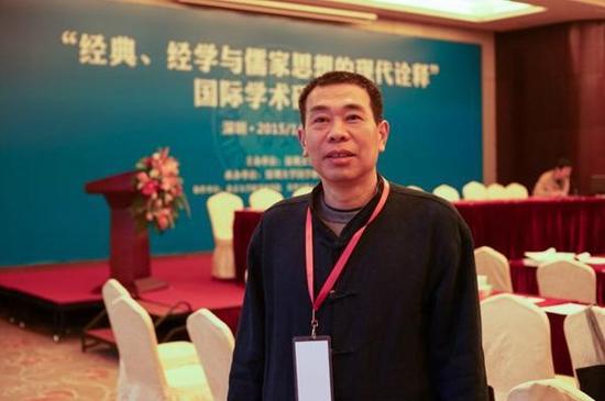 2015年元月深圳参加国际学术研讨会。 学校供图