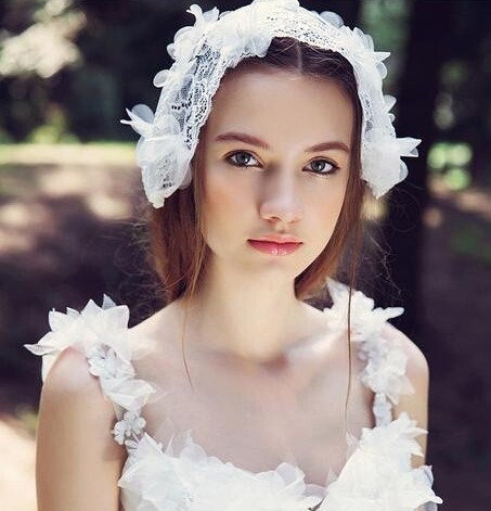 凸显浪漫气质的新娘发型 萦绕浪漫的新娘|新娘|浪漫|风格_新浪时尚_新浪网