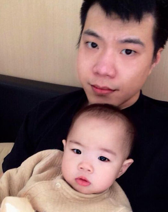 黄毅清:出书记录与女儿故事