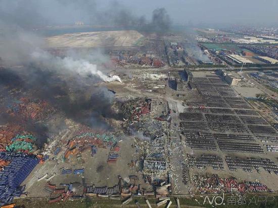 8月13日，天津港爆炸核心区景象。张志韬 摄