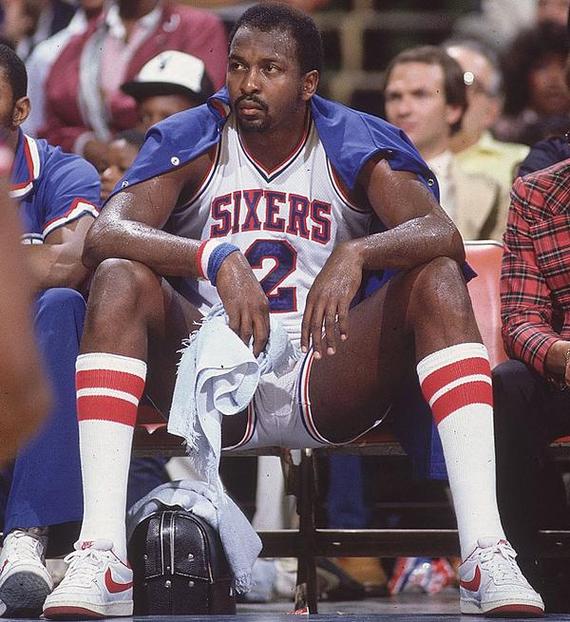 NBA名人堂成员摩西马龙去世