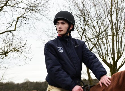 与花少一起去英国学骑马 感受英式马术魅力_