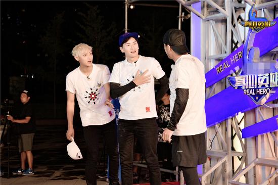 郑元畅《真心》变执行导演