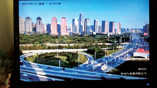 鄭州顧客到小超市買香蕉被全國直播