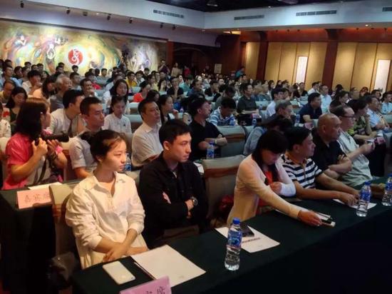 讲堂现场座无虚席