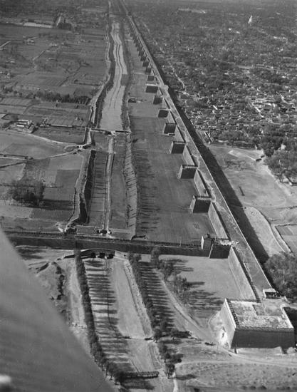 �����ɳ�ǽ������������ľ޴��ǽ����������Ϊ׳�۵ĳ��з�������֮һ��