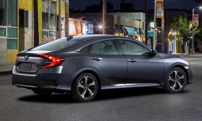 2016_honda_civic_sedan_usa_02-0917-m_930x584