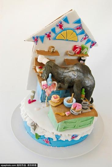 英国女孩迷恋烘焙节目创作古怪恐龙蛋糕