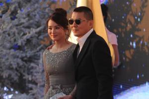 蒋勤勤金鸡爆料：梅婷在三天前生下二胎