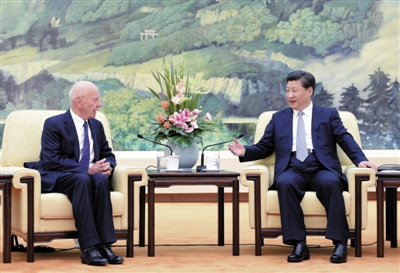 9月18日，国家主席习近平在北京人民大会堂会见新闻集团执行董事长默多克。新华社记者 谢环驰 摄