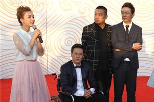 《探灵档案》大闹金鸡奖 马浴柯现场推销