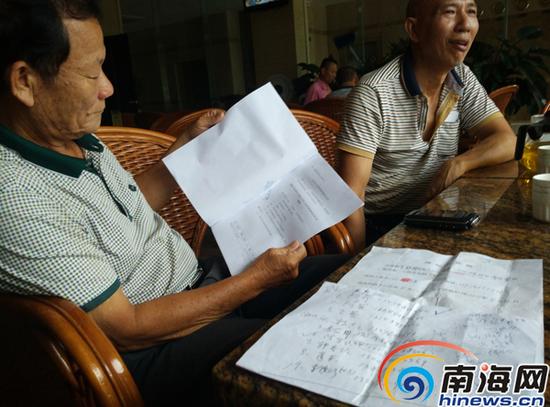多名“债主”拿着借条凭据及民事裁定书等,讲述借钱过程。