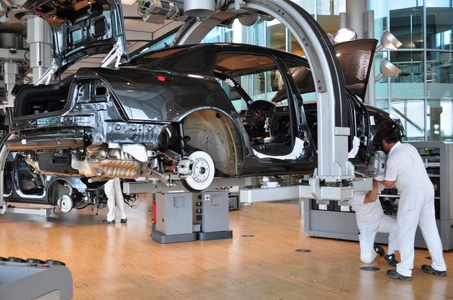 Y语角第7期 连鸟的安全都会考虑的造车厂